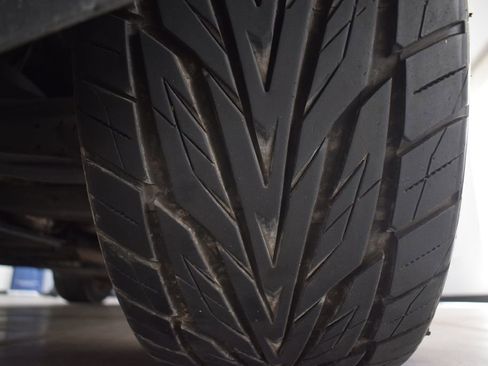 Used 2017 Porsche Macan Turbo image 30