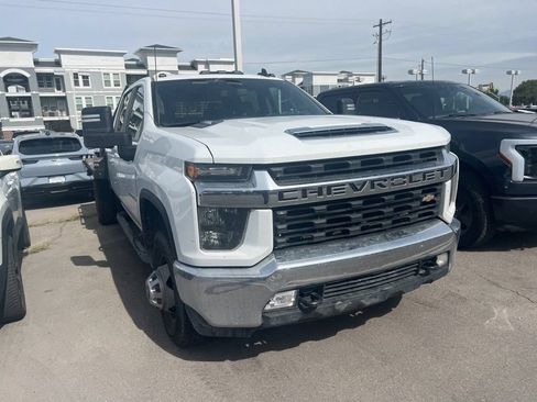 Used 2022 Chevrolet Silverado 3500 LT w/ Convenience Package AWD/4WD image 6