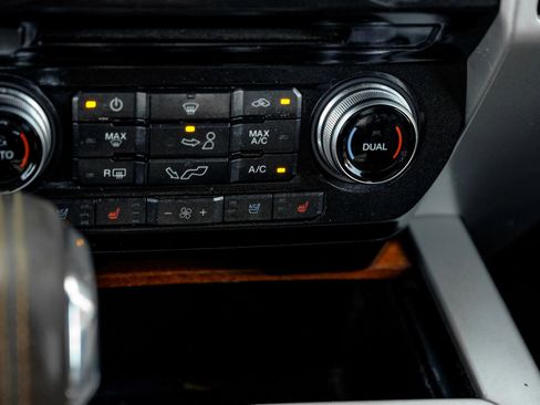 Used 2017 Ford F150 King Ranch AWD/4WD image 32