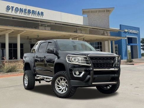 Used 2020 Chevrolet Colorado Z71 image 2