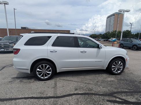 Used 2022 Dodge Durango Citadel image 2