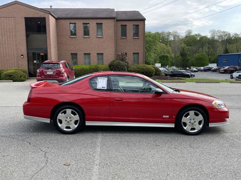 Used 2006 Chevrolet Monte Carlo SS w/ Convenience Package FWD image 2