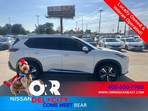 Used 2023 Nissan Rogue SL w/ SL Premium Package FWD image 6