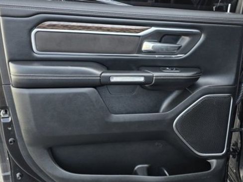 Used 2019 RAM 1500 Laramie image 10