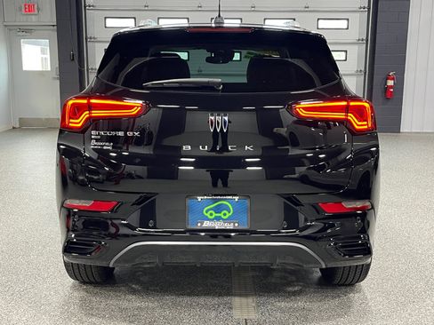 Used 2025 Buick Encore GX Sport Touring w/ Experience Buick Package image 4