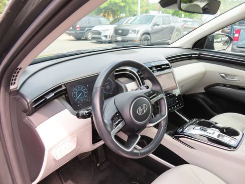 Used 2024 Hyundai Tucson Limited AWD/4WD image 15