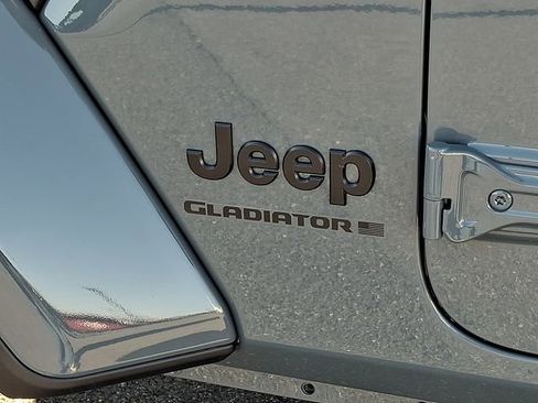 New 2026 Jeep Gladiator Sport image 16