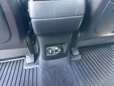 Used 2024 Kia Telluride SX Prestige X-Pro AWD/4WD image 16