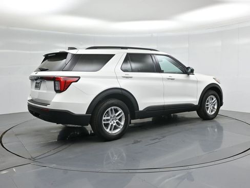 New 2026 Ford Explorer Active image 28
