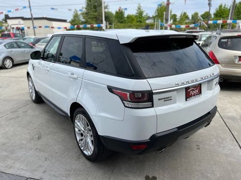 Used 2015 Land Rover Range Rover Sport SE image 8