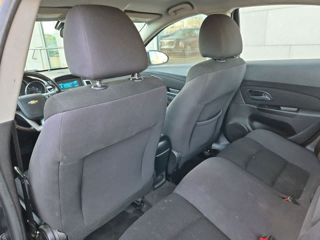 Used 2014 Chevrolet Cruze LT FWD image 18