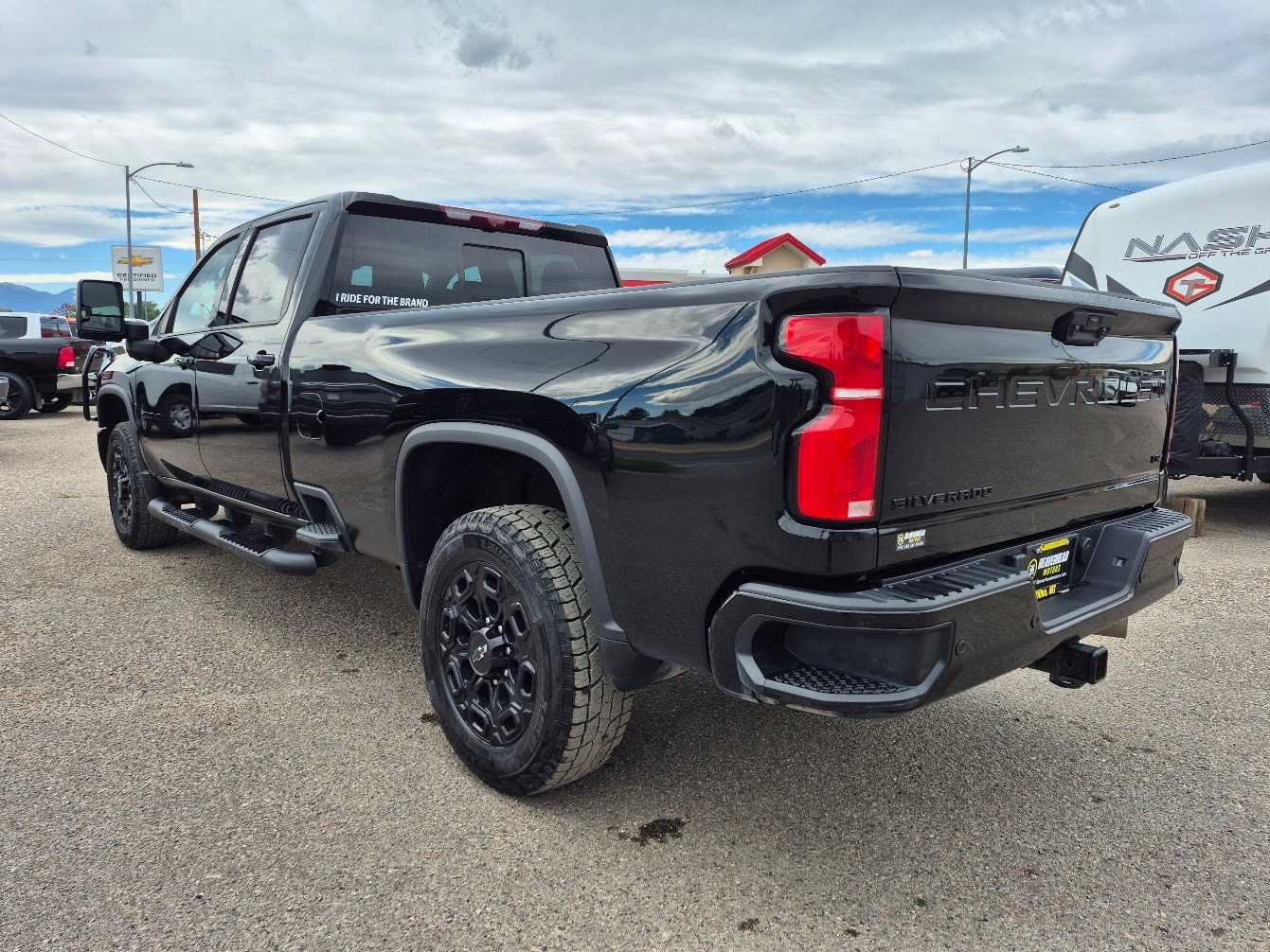 Used 2024 Chevrolet Silverado 2500 LTZ w/ LTZ Plus Package AWD/4WD image 9