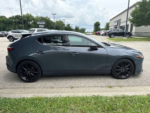 Used 2021 MAZDA MAZDA3 Hatchback w/Premium Plus Pkg AWD/4WD image 4
