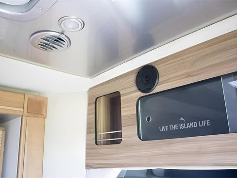 Used 2022 Mercedes-Benz Sprinter 3500 image 19