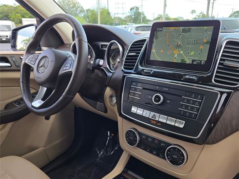 Used 2018 Mercedes-Benz GLE 350 4MATIC image 8