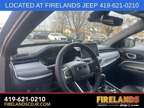 Used 2024 Jeep Compass Limited image 22