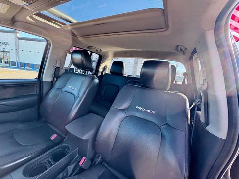 Used 2012 Nissan Frontier PRO-4X w/ Pro-4x Luxury Pkg image 11