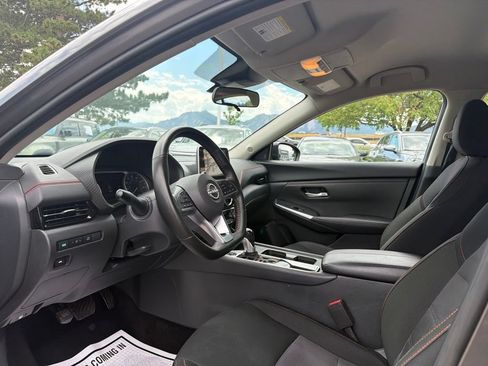 Used 2025 Nissan Sentra SR FWD image 25