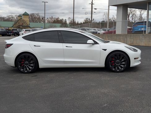 Used 2021 Tesla Model 3 Performance image 8