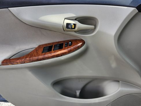 Used 2013 Toyota Corolla L image 26