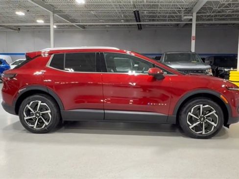 New 2026 Chevrolet Equinox EV LT image 3