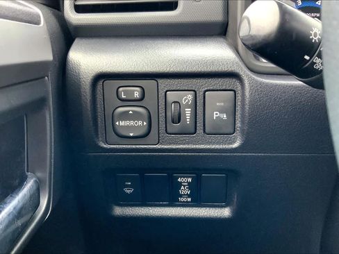 Used 2016 Toyota 4Runner Limited image 36