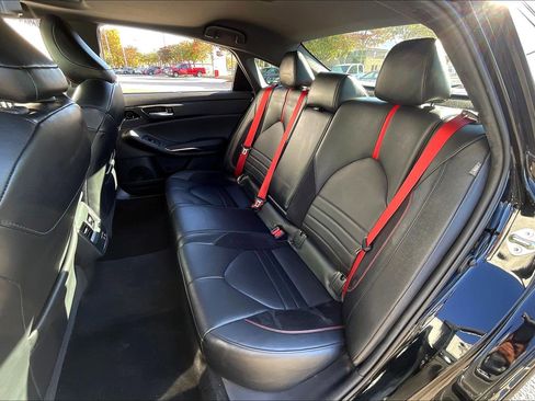 Used 2020 Toyota Avalon TRD image 31