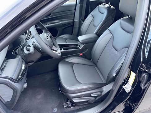 New 2026 Jeep Compass Latitude image 27