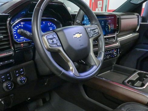 Used 2024 Chevrolet Silverado 2500 High Country w/ High Country Premium Package image 11