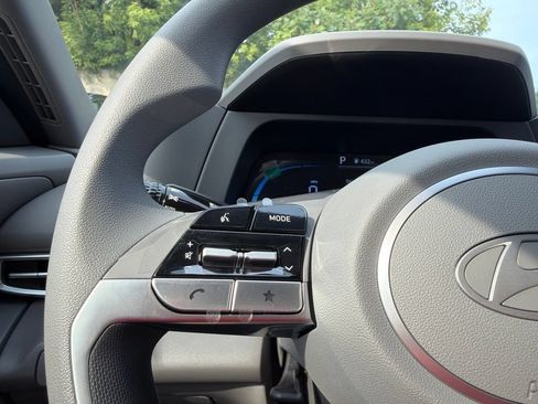 New 2026 Hyundai Elantra SE FWD image 30