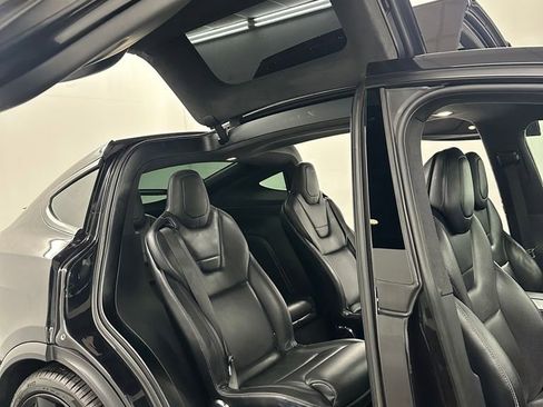 Used 2016 Tesla Model X Performance image 33