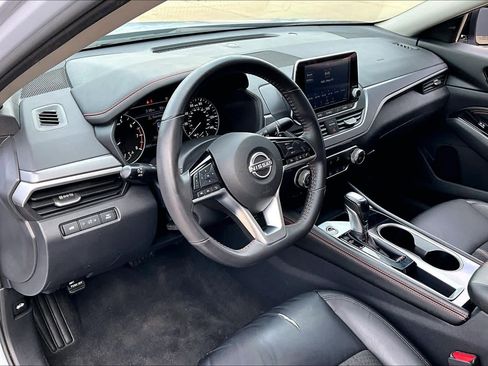 Certified 2023 Nissan Altima 2.5 SR image 17