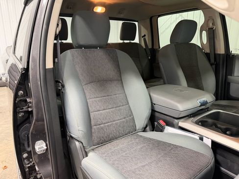 Used 2018 RAM 3500 Big Horn image 31