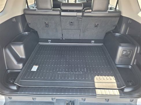 Certified 2020 Toyota 4Runner SR5 Premium image 8