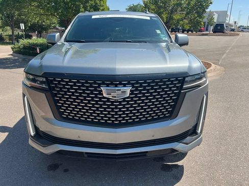 Used 2023 Cadillac Escalade ESV Premium Luxury AWD/4WD image 8