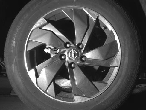 Used 2025 Nissan Rogue SV image 15