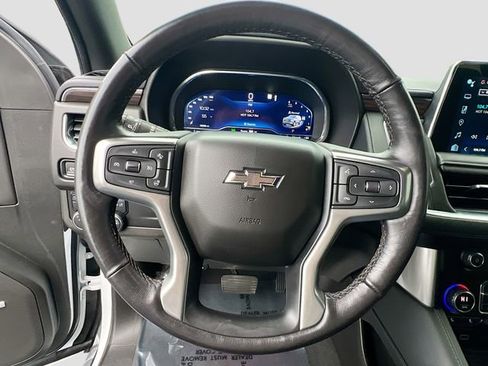 Used 2022 Chevrolet Tahoe Z71 w/ Luxury Package image 11