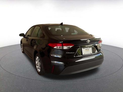 Used 2025 Toyota Corolla LE FWD image 8