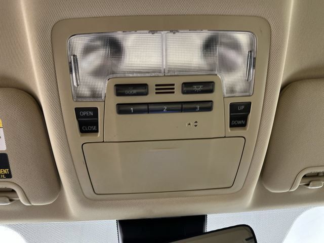 Used 2018 Toyota Highlander XLE FWD image 31