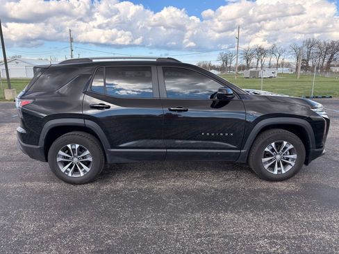 Used 2025 Chevrolet Equinox LT w/ Convenience Package II image 5