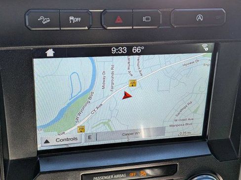 Certified 2019 Ford F150 Platinum w/ Technology Package image 16