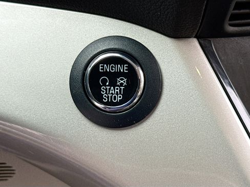 Used 2013 Ford Escape SEL FWD image 9