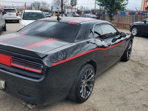 Used 2015 Dodge Challenger R/T Plus image 3