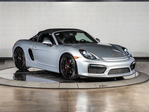 Certified 2016 Porsche Boxster Spyder RWD image 17