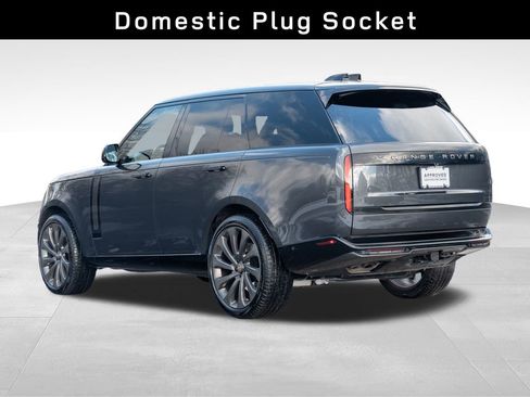 Used 2023 Land Rover Range Rover SE image 6