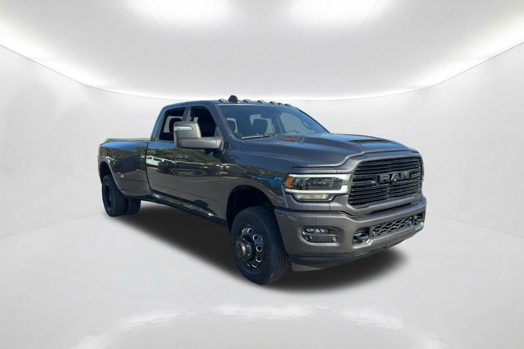 Used 2024 RAM 3500 Laramie w/ Night Edition AWD/4WD image 3
