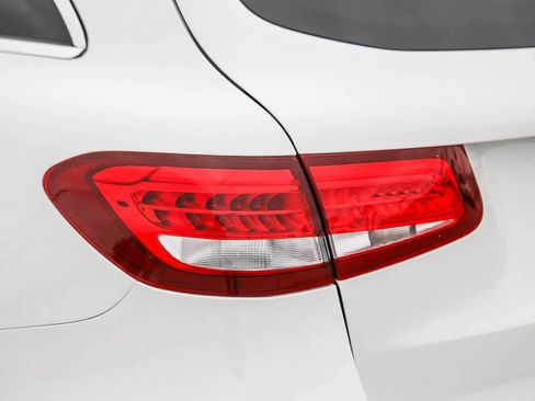Used 2016 Mercedes-Benz GLC 300 image 9