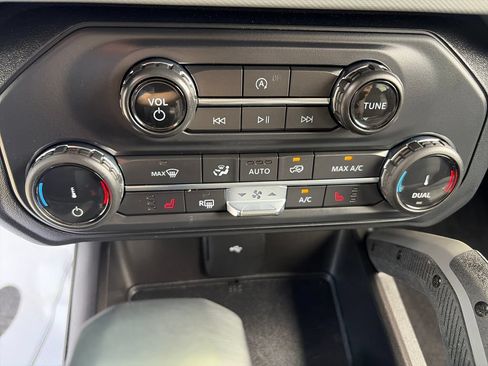 Used 2022 Ford Bronco Big Bend AWD/4WD image 22