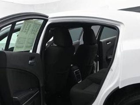Used 2023 Dodge Charger SXT RWD image 15