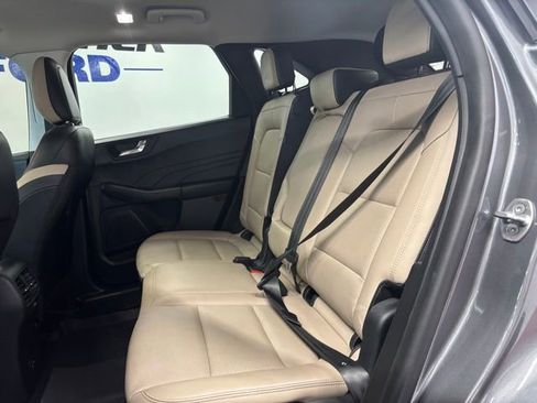 Used 2021 Ford Escape SEL image 9